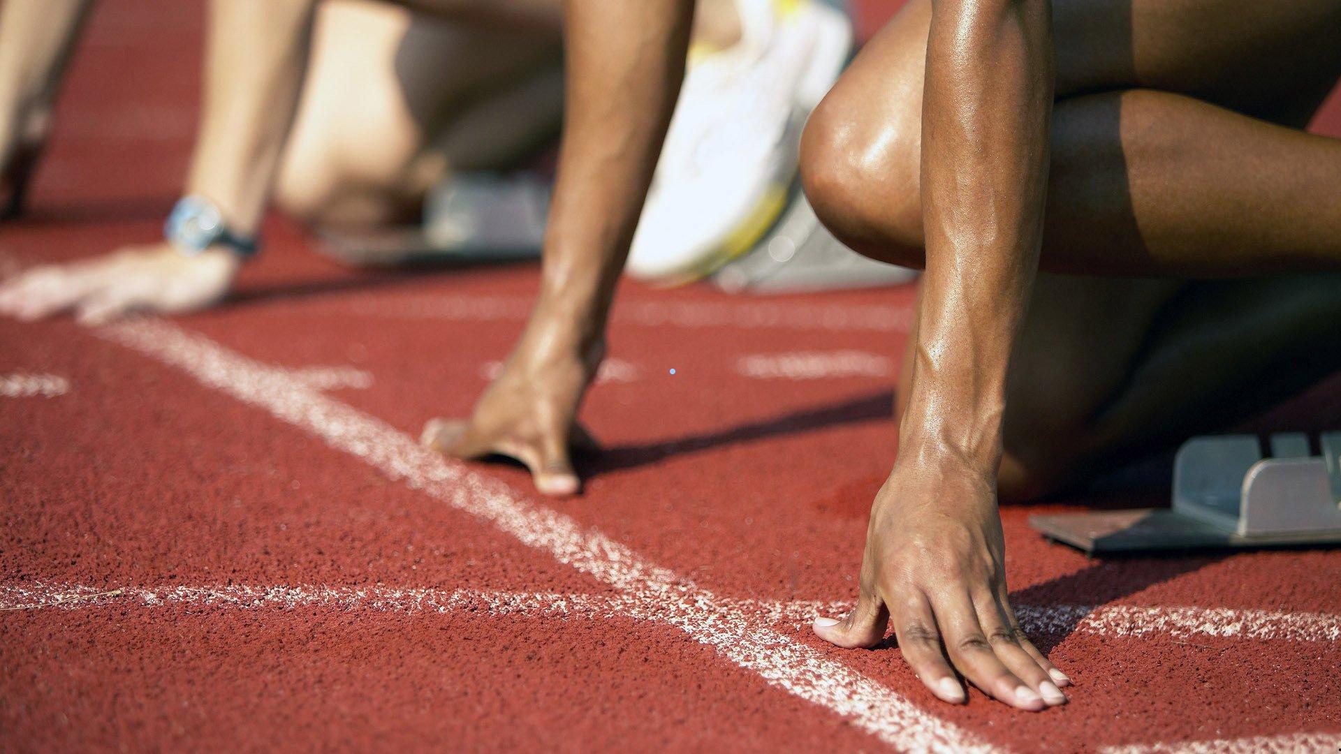 国王队开局冰封!3分28秒仅得2分全队数据挂零,球迷惊呼全都给我下去!