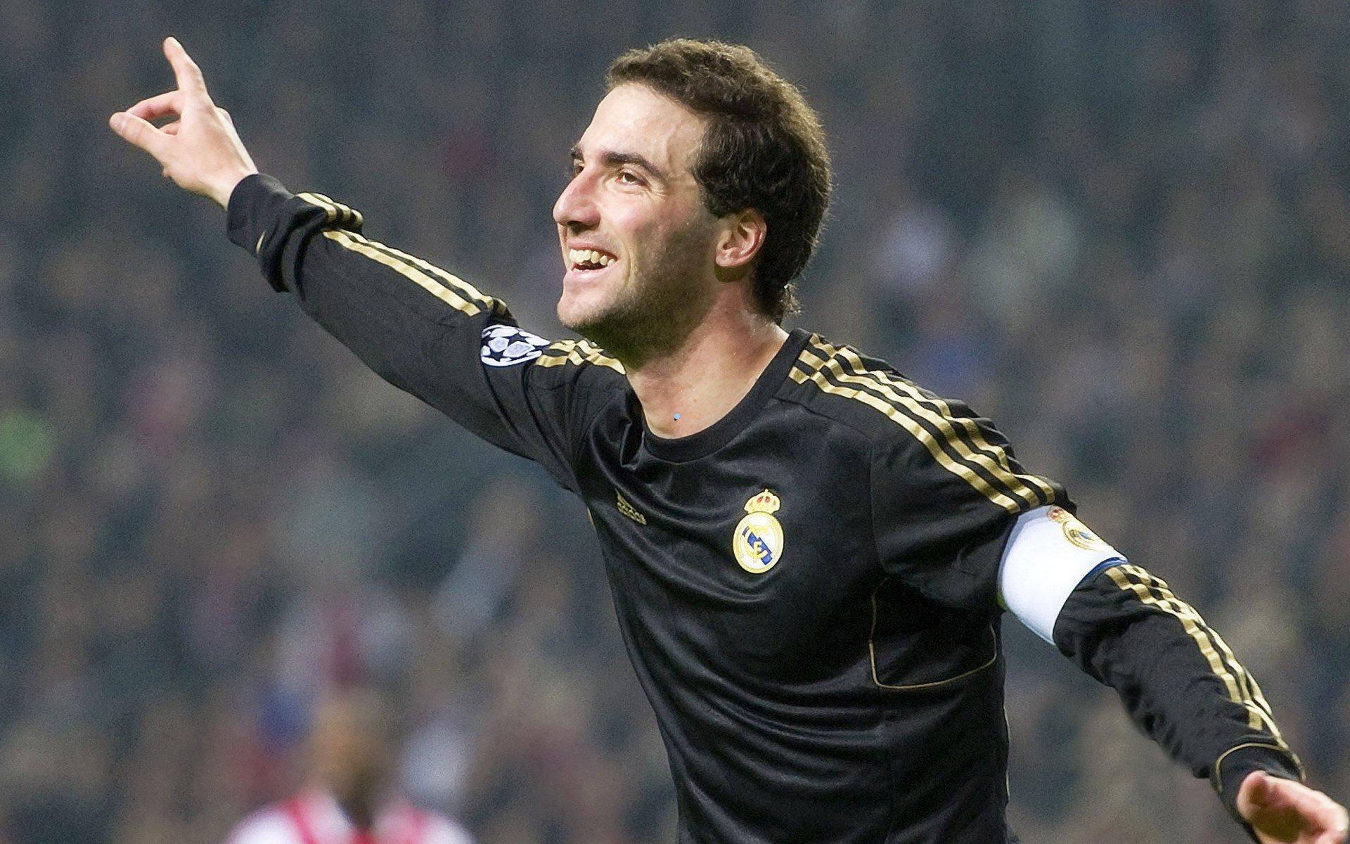 中国竞猜官网-恩佐主宰中场，对阵枪手传球成功率86%触球101次献关键表现