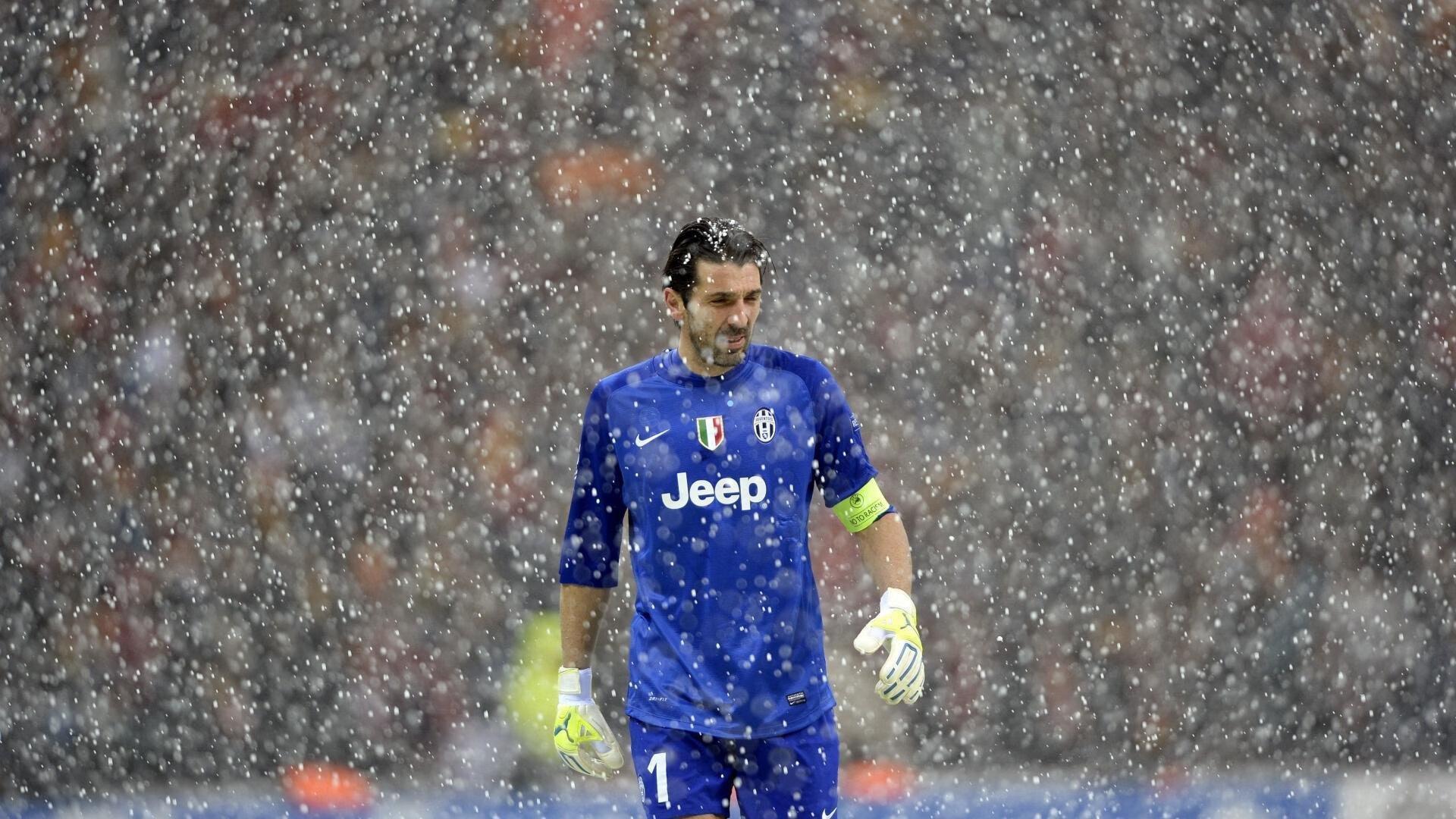 麦迪身体数据引热议，两米零八身高与两米三十六臂展的真实性探析